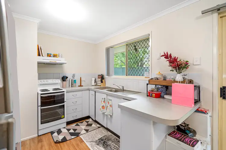 Fifth view of Homely house listing, 2/1 Brooker Court, Raceview QLD 4305