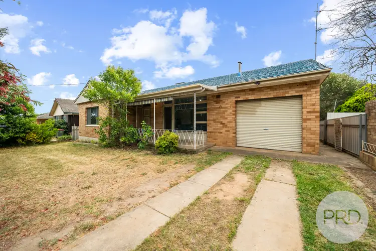 15 Anne Street, Tolland NSW 2650
