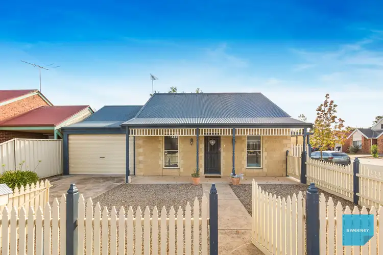 27 Naracoorte Drive, Caroline Springs VIC 3023