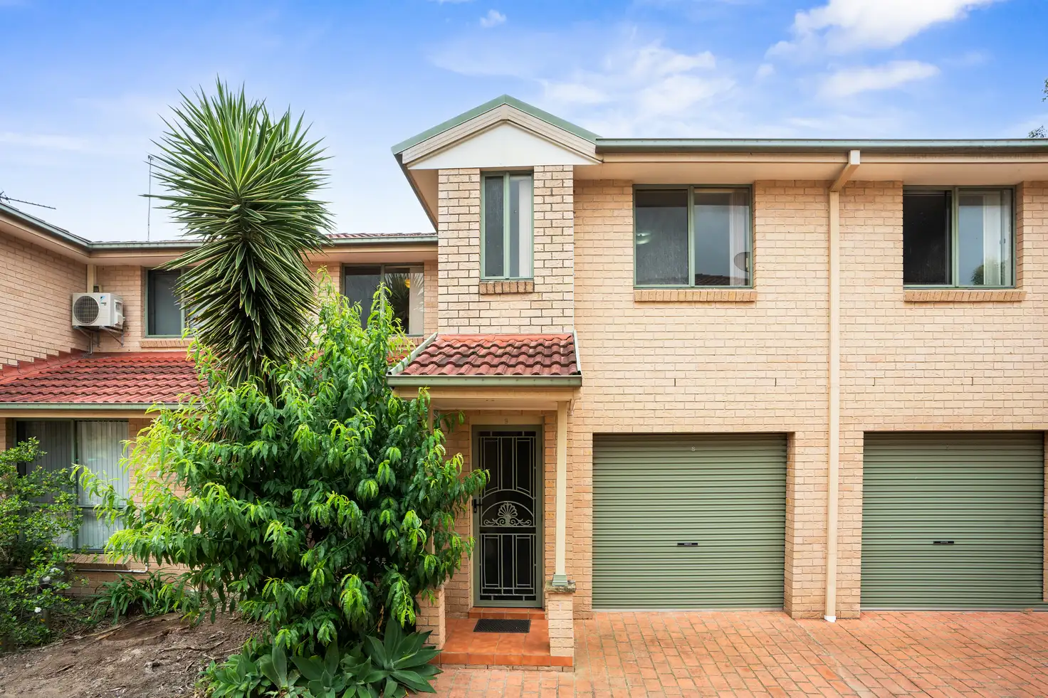 Main view of Homely townhouse listing, 8/27-29 Napier Avenue, Lurnea NSW 2170