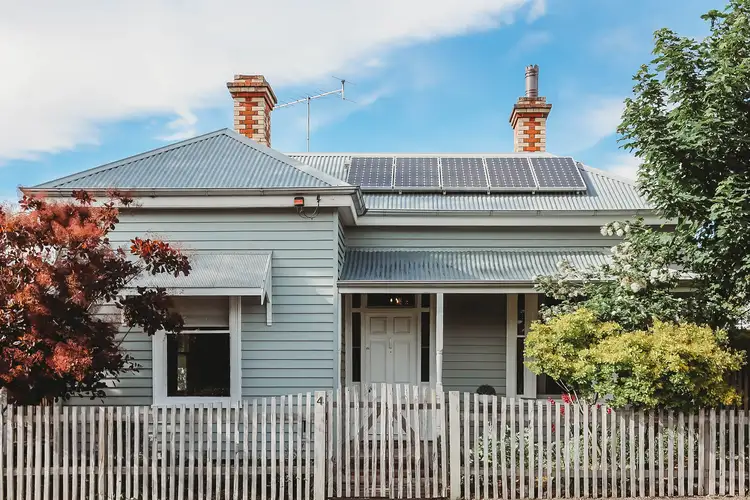 4 Mair Street, Kyneton VIC 3444