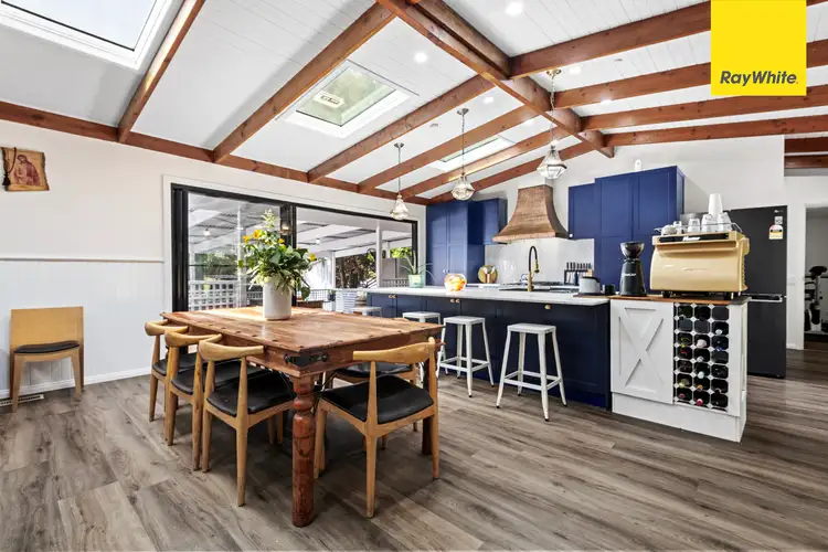 28 Molesworth Court, Gordon VIC 3345