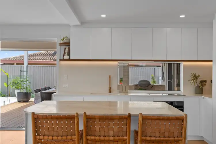 Sixth view of Homely house listing, 10 Walter Raleigh Crescent, Hollywell QLD 4216