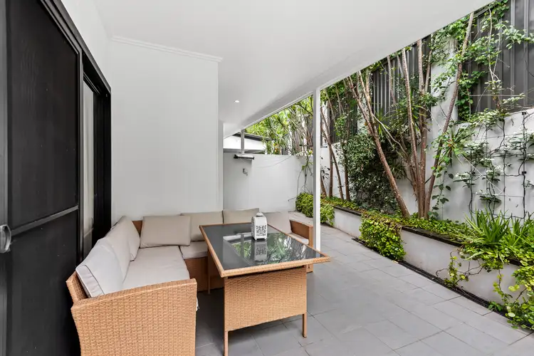 3/56 Latimer Street