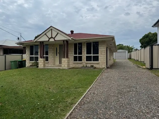 12 Long St