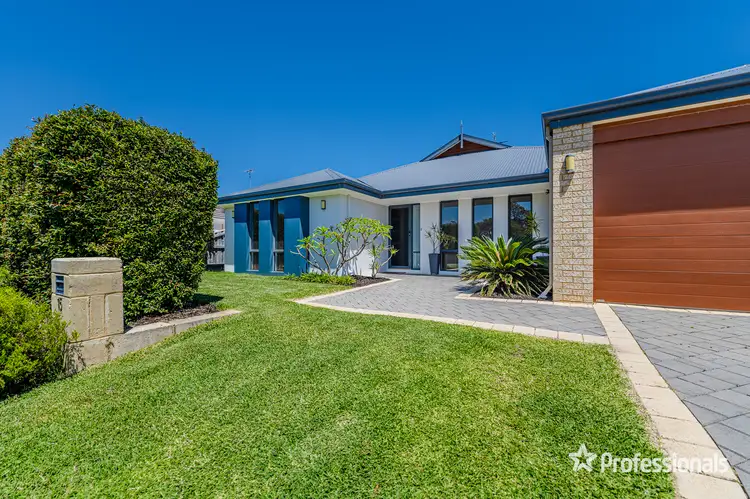15 Karon Vista, Halls Head WA 6210