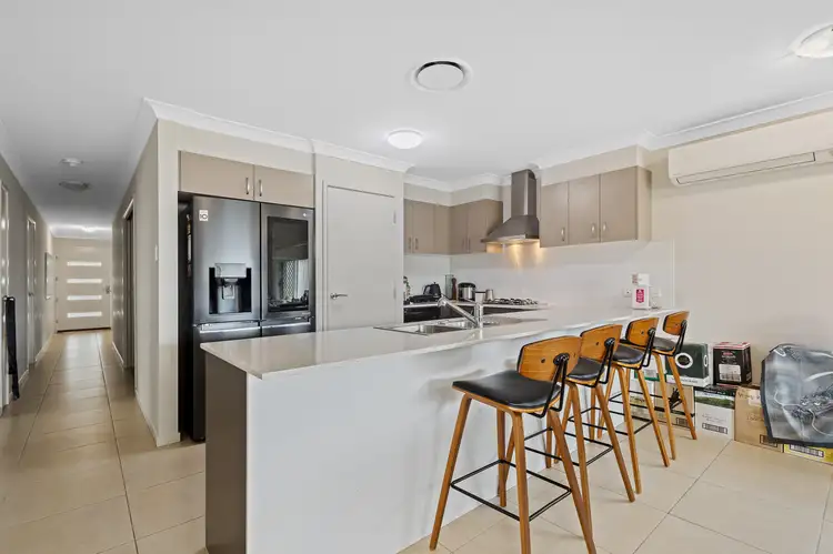 17 Brockman Drive, Upper Kedron QLD 4055