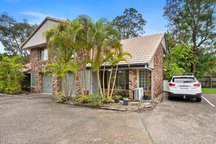 2/11 Gordon Street, Labrador QLD 4215