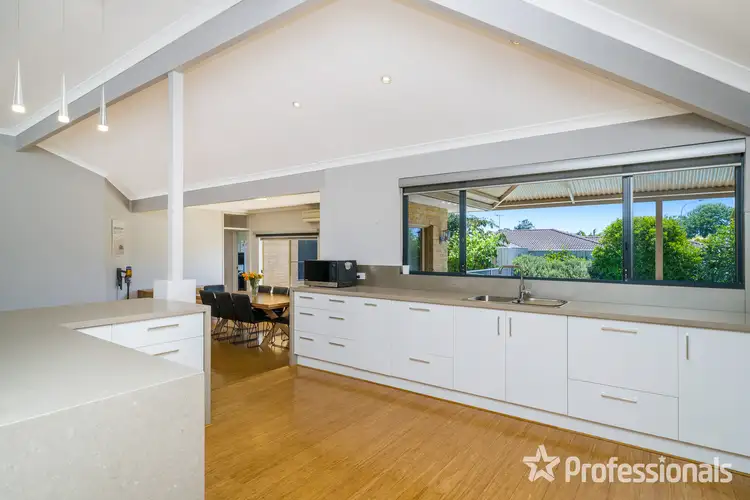 8 Aviemore Loop, Kingsley WA 6026