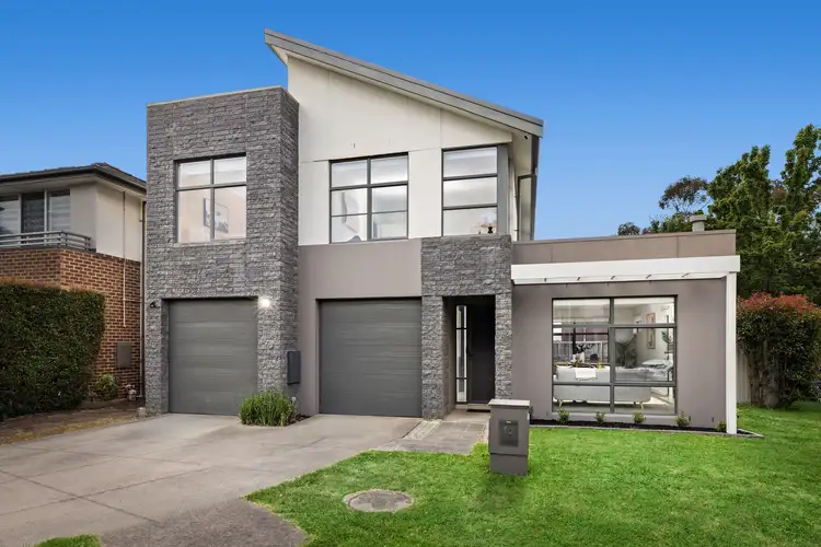 10 Rathdowne Way, Mulgrave VIC 3170