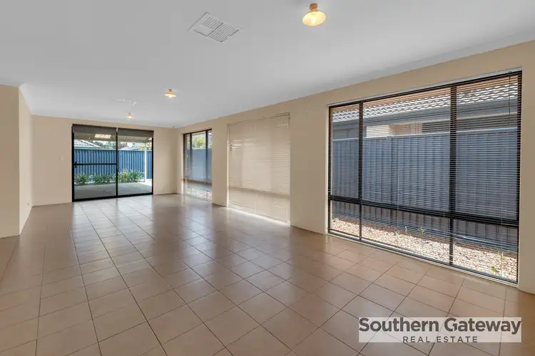 10 Tigereye Avenue, Byford WA 6122