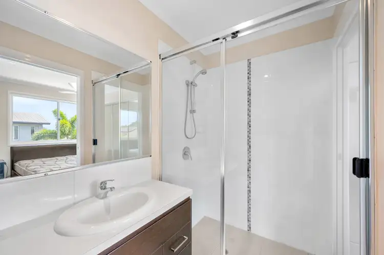 Seventh view of Homely unit listing, 6/9 Cockatoo Drive, New Auckland QLD 4680