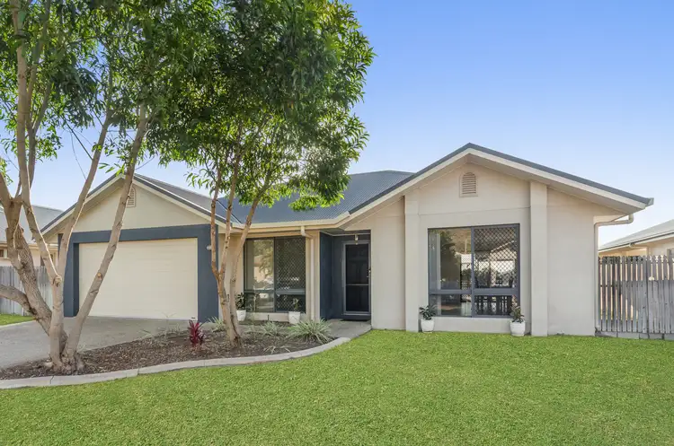 13 Warbler Crescent