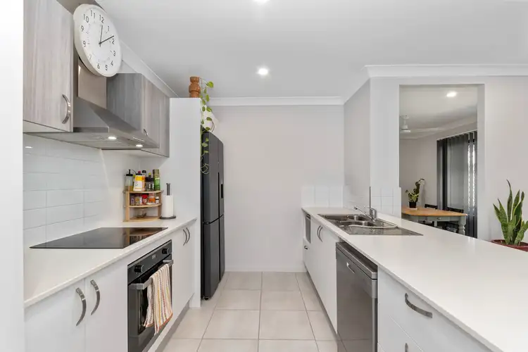 Second view of Homely house listing, 19 Summerset Drive, Mount Louisa QLD 4814