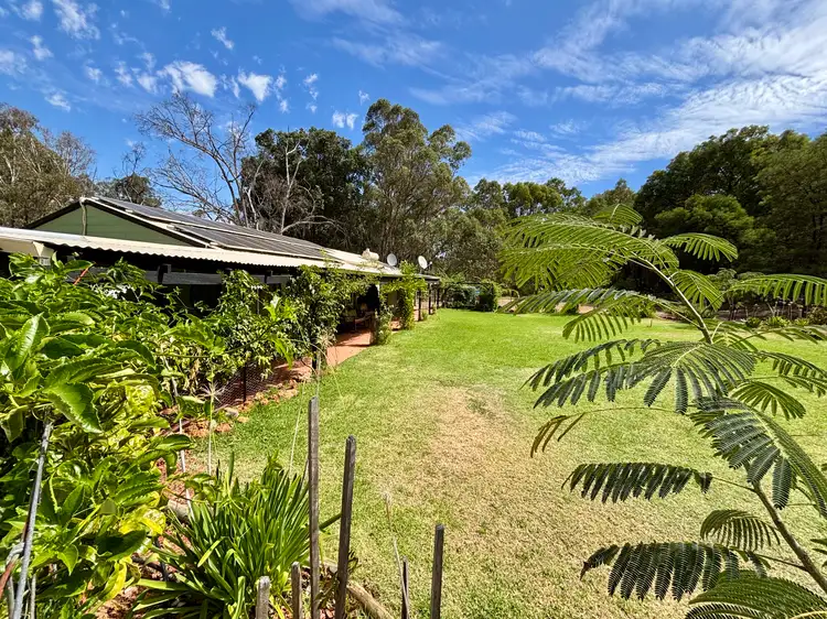 1272 Chadoora Road, Inglehope WA 6213