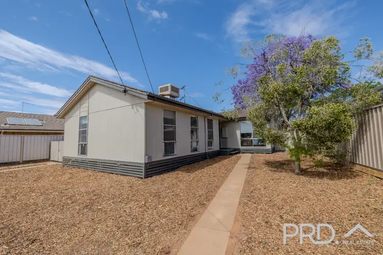 Second view of Homely house listing, 2 Alkira Place, Mildura VIC 3500