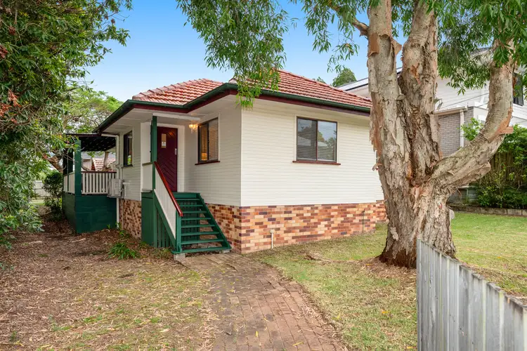 56 Samuel Street, Camp Hill QLD 4152