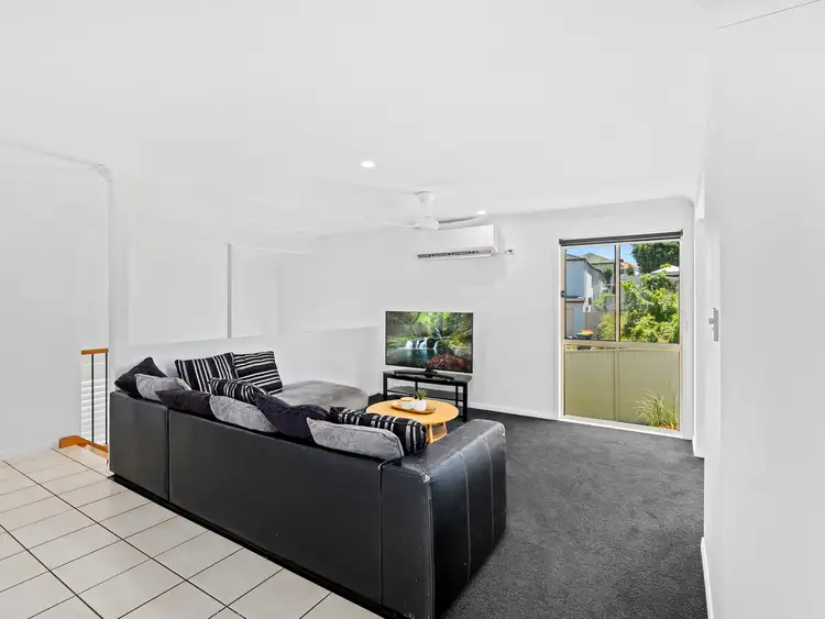 Fifth view of Homely house listing, 1 Mellissah Crescent, Arundel QLD 4214