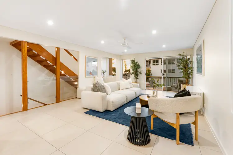 Sixth view of Homely apartment listing, 2/86 Marine Parade, Miami QLD 4220