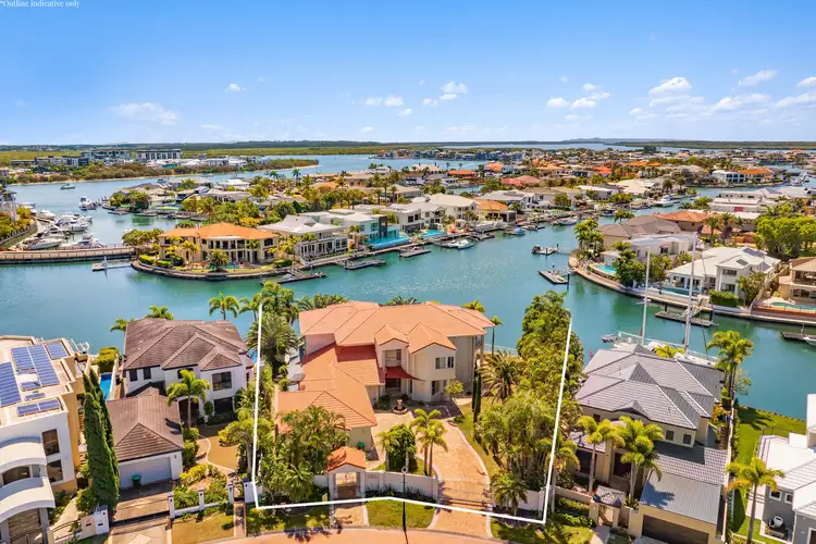 11-13 Queen Guineveres Place, Sovereign Islands QLD 4216