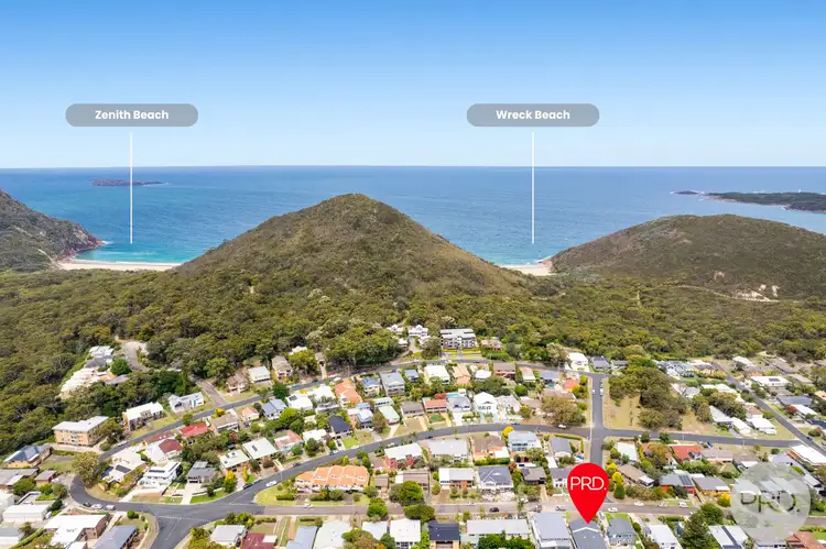 Main view of Homely semi-detached listing, 2/27 Leonard Avenue, Shoal Bay NSW 2315