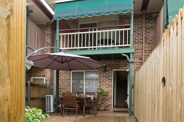 1 Buckby Street