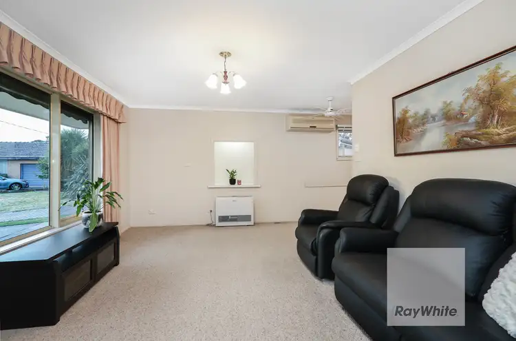 Fifth view of Homely house listing, 10 Elvin Close, Gladstone Park VIC 3043