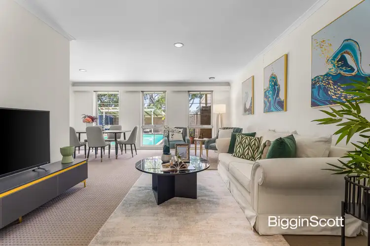 31 Chapman Boulevard, Glen Waverley VIC 3150