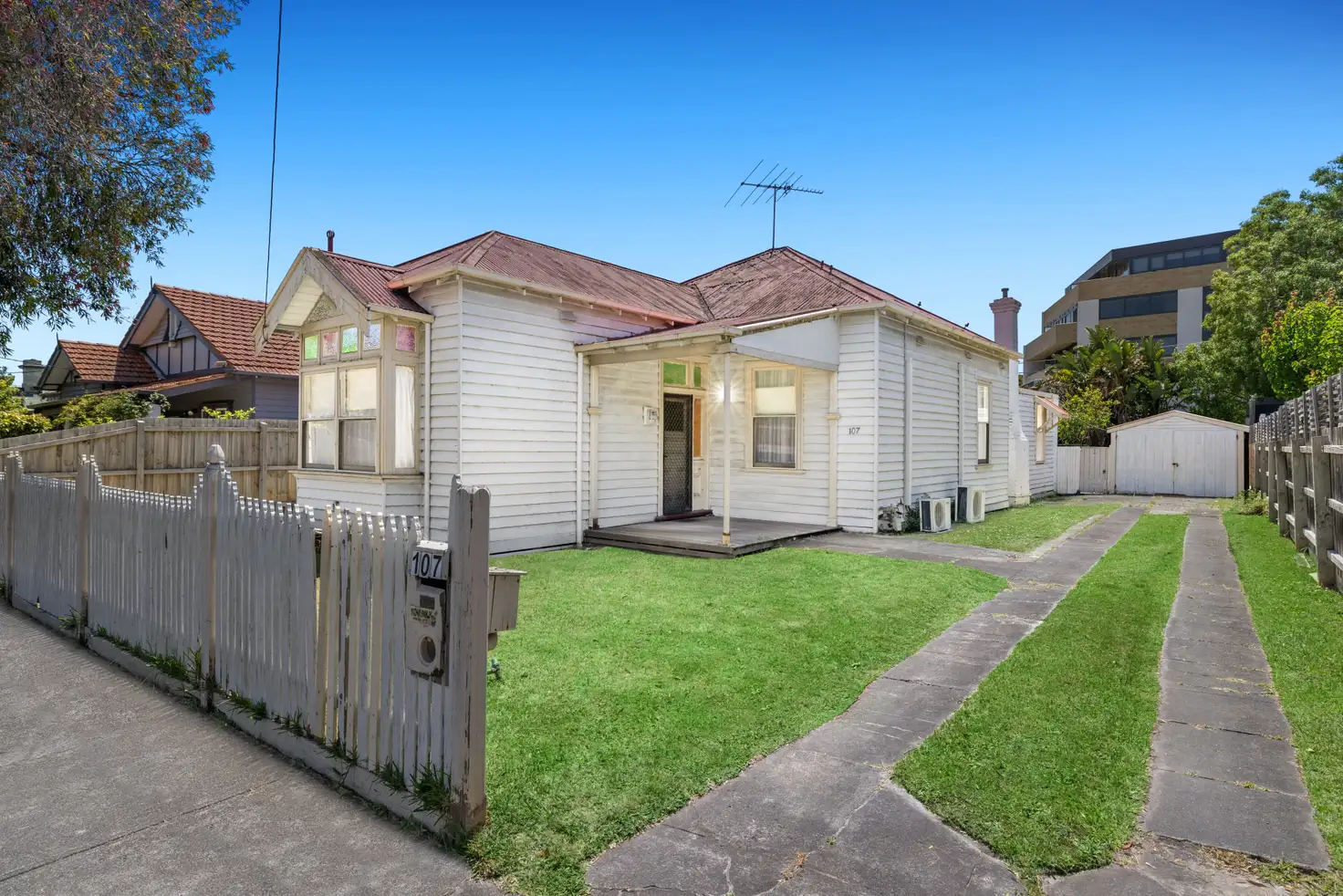 Main view of Homely house listing, 107 Carlisle Crescent, Hughesdale VIC 3166
