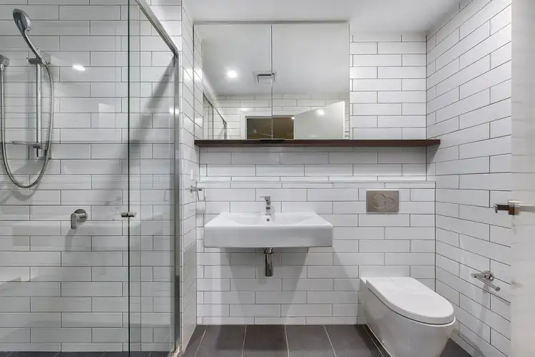 Fifth view of Homely unit listing, 4/73 Glen Street, Kelvin Grove QLD 4059