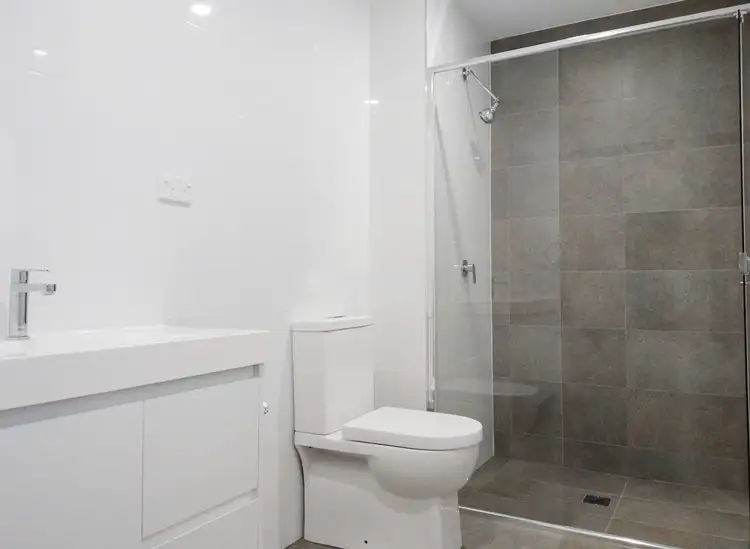 Fifth view of Homely unit listing, 203/5-7 Swift St, Guildford NSW 2161