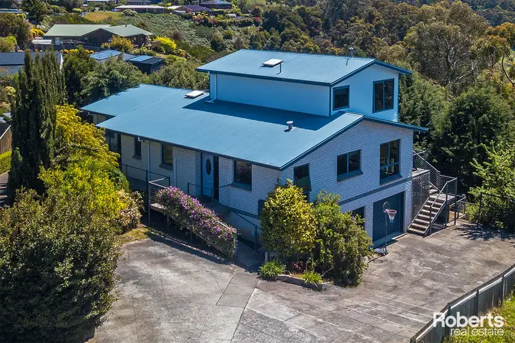 4 Westfield Court