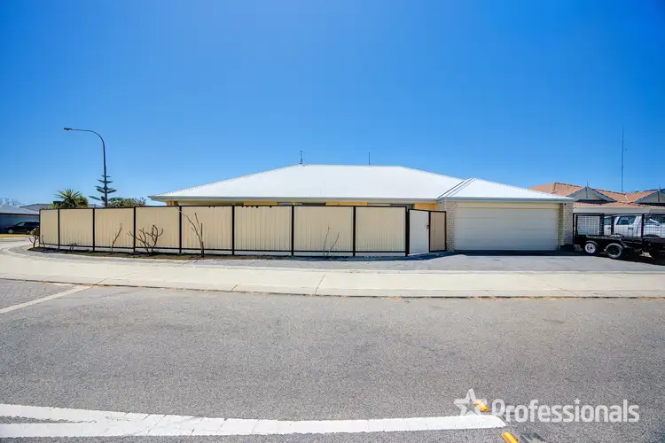 32 Blackwood Meander, Yanchep WA 6035
