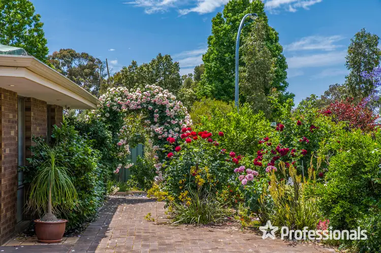 Fifth view of Homely house listing, 2 Padbury Court, Eden Hill WA 6054