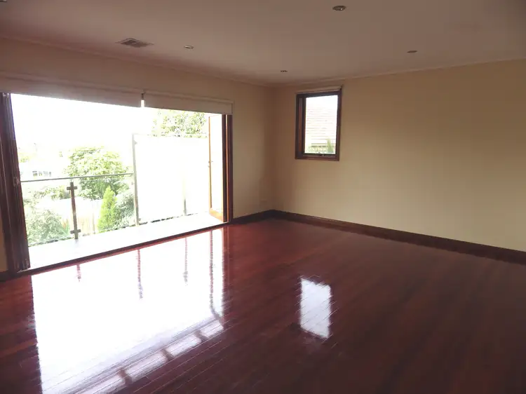 Fifth view of Homely townhouse listing, 4/129 Darebin Boulevard, Reservoir VIC 3073