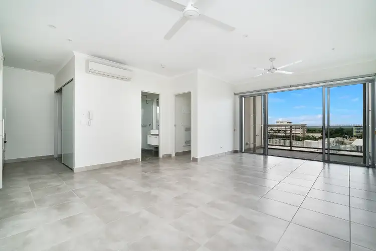 1 Palmerston Circuit