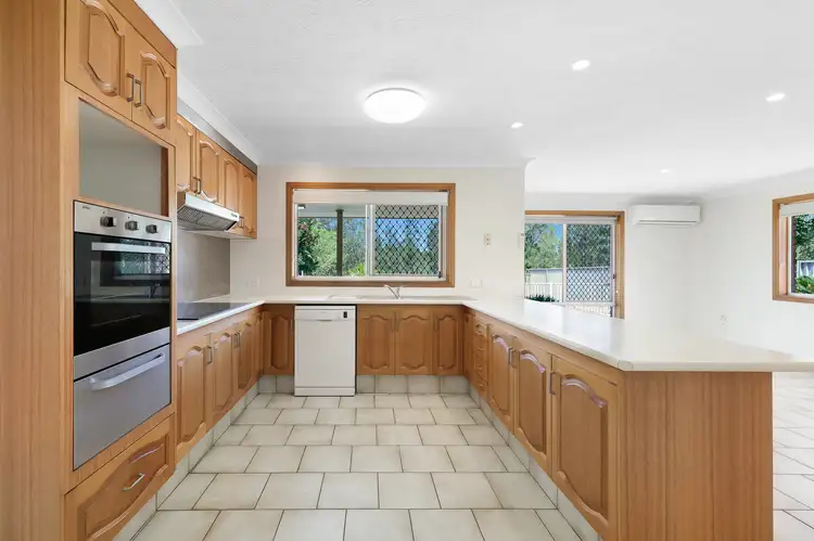 Sixth view of Homely house listing, 11 Elsemore Court, Carrara QLD 4211