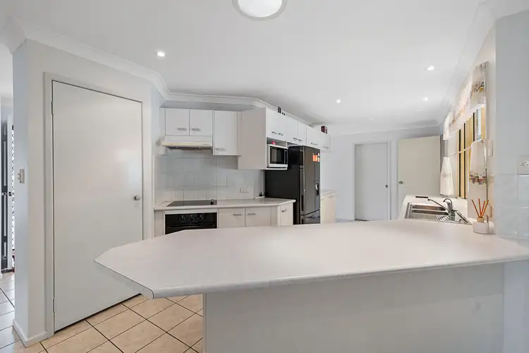 Sixth view of Homely house listing, 10 Agate Court, Alexandra Hills QLD 4161