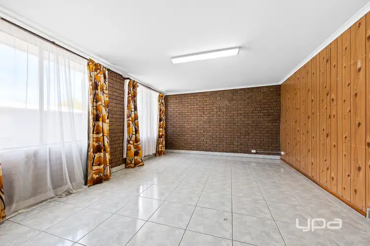 Fifth view of Homely house listing, 10 Leslie Street, St Albans VIC 3021