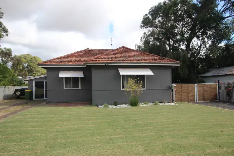 1 Birch Street, Waroona WA 6215