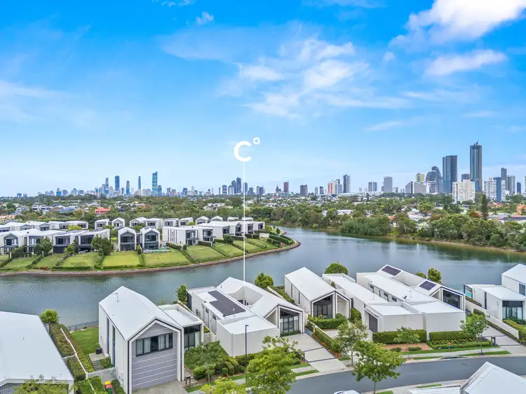 8 Sanctuary Court, Mermaid Waters QLD 4218