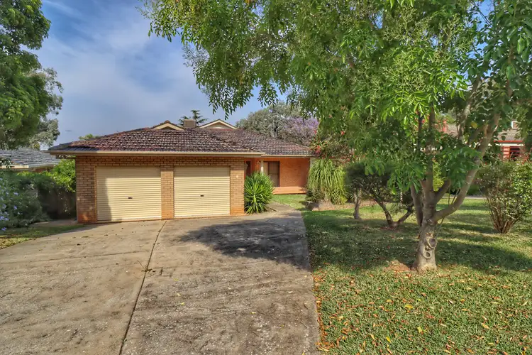 11 Kanangra Street, Cowra NSW 2794