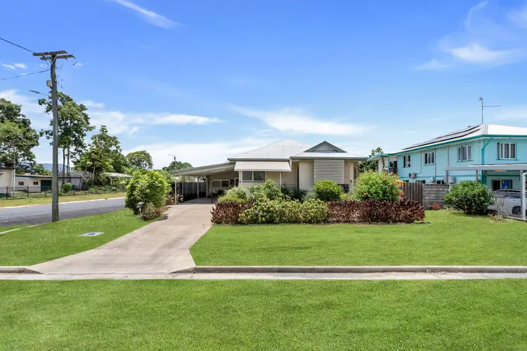 31 Koch Street, Mooroobool QLD 4870
