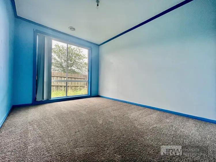 Fifth view of Homely house listing, 1 Jaye Place, Cranbourne West VIC 3977