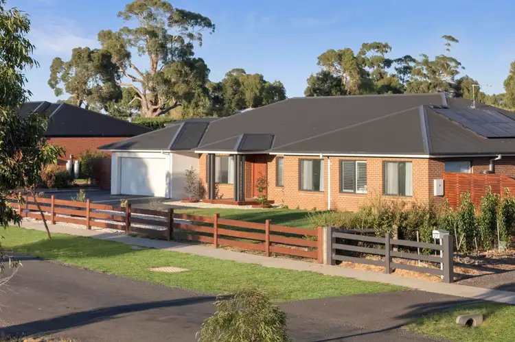 25 Blanchfield Drive, Kyneton VIC 3444