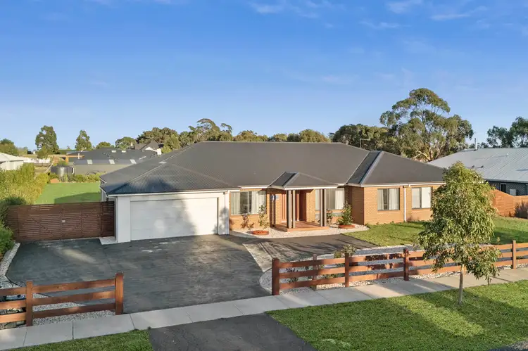 25 Blanchfield Drive, Kyneton VIC 3444