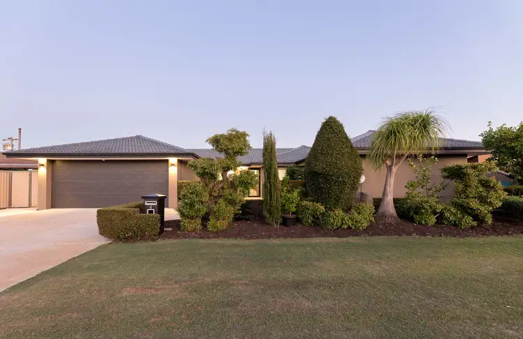 4 Stringy Bark Ramble, Willetton WA 6155