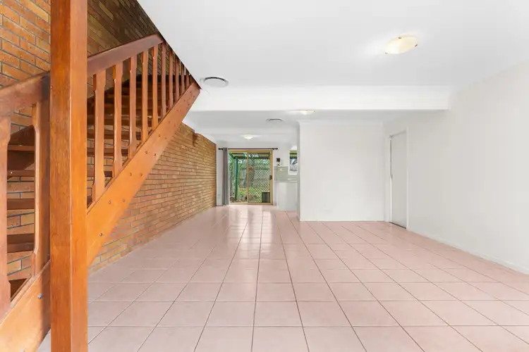 Fifth view of Homely townhouse listing, 2/6 Peverell Street, Hillcrest QLD 4118