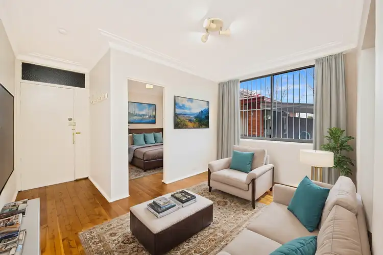 3/34 Smith Street