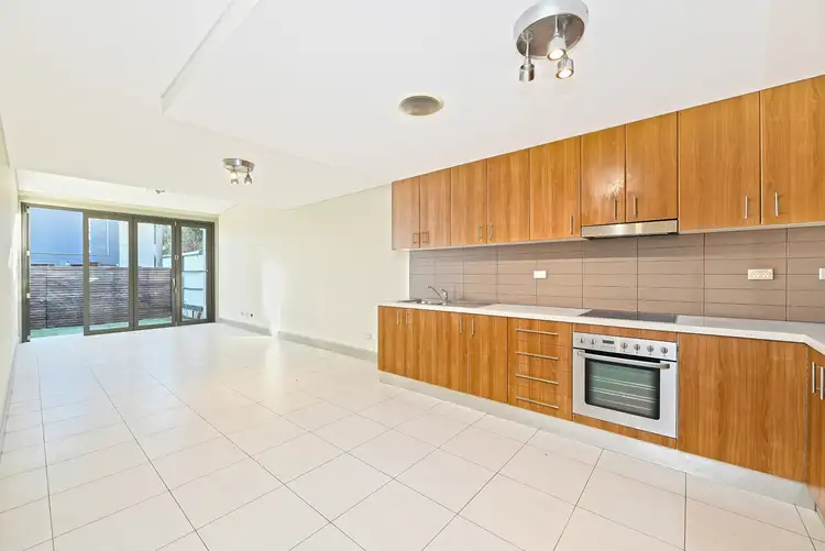 81 Kingsclear Rd, Alexandria NSW 2015